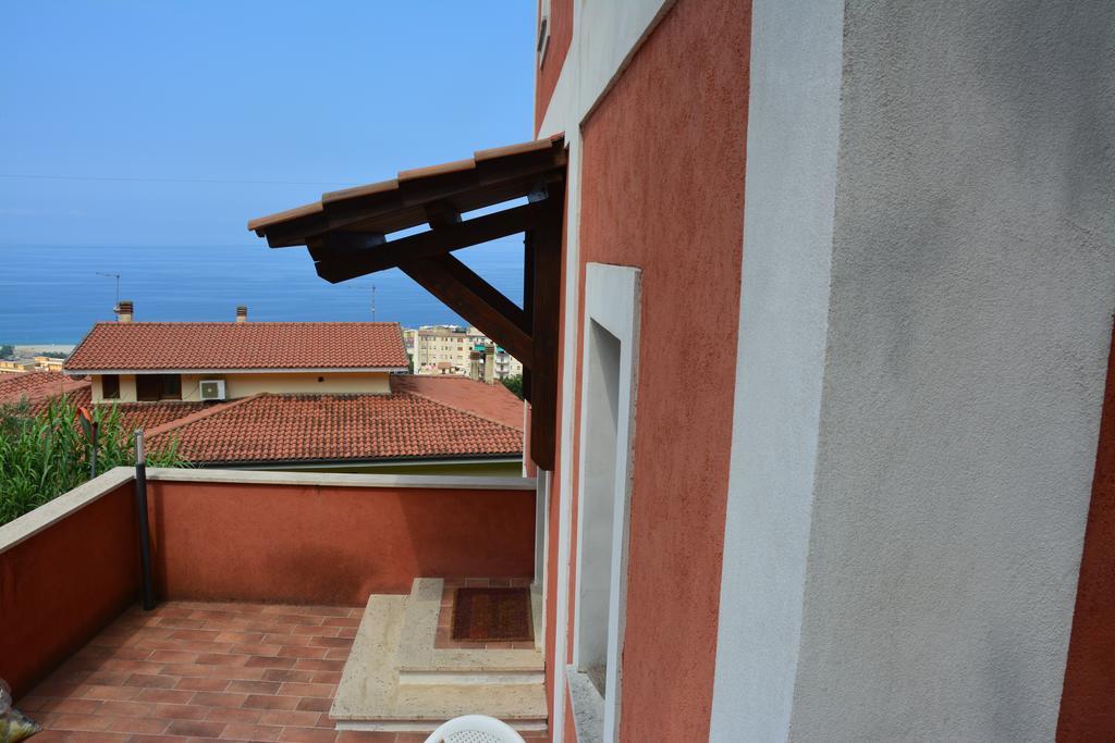 B&B La Casa Rossa Paola Kültér fotó
