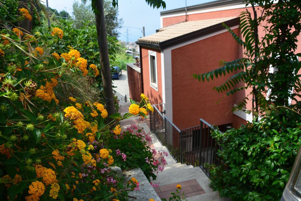 B&B La Casa Rossa Paola Kültér fotó