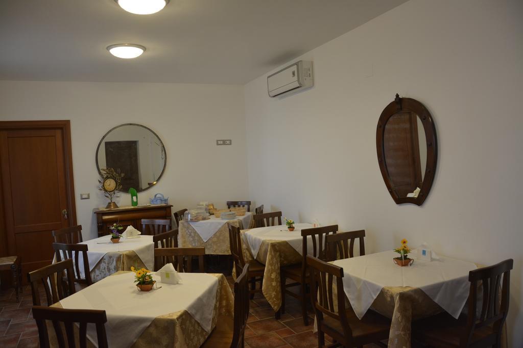 B&B La Casa Rossa Paola Kültér fotó